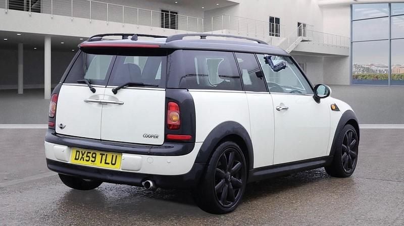 Used Mini Cooper Clubman 2009 White Estate