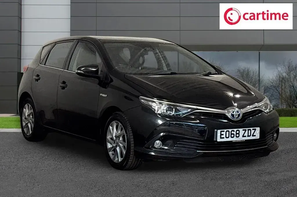 Used Toyota Auris Hybrid 136 HP (100 kW) 2018 Hatchback