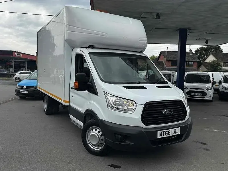 Used Ford Transit 130 HP (95 kW) 2018 White Van