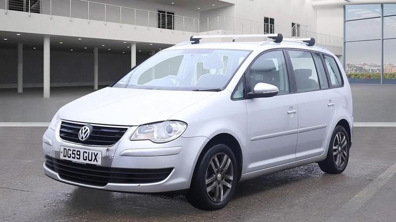 Used VW Touran SE 105 HP (77 kW) 2009 Silver MPV