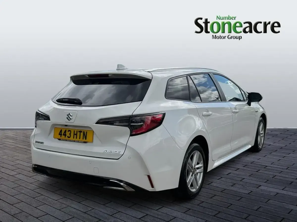 Used Suzuki Swace 140 HP (102 kW) 2023 White Estate