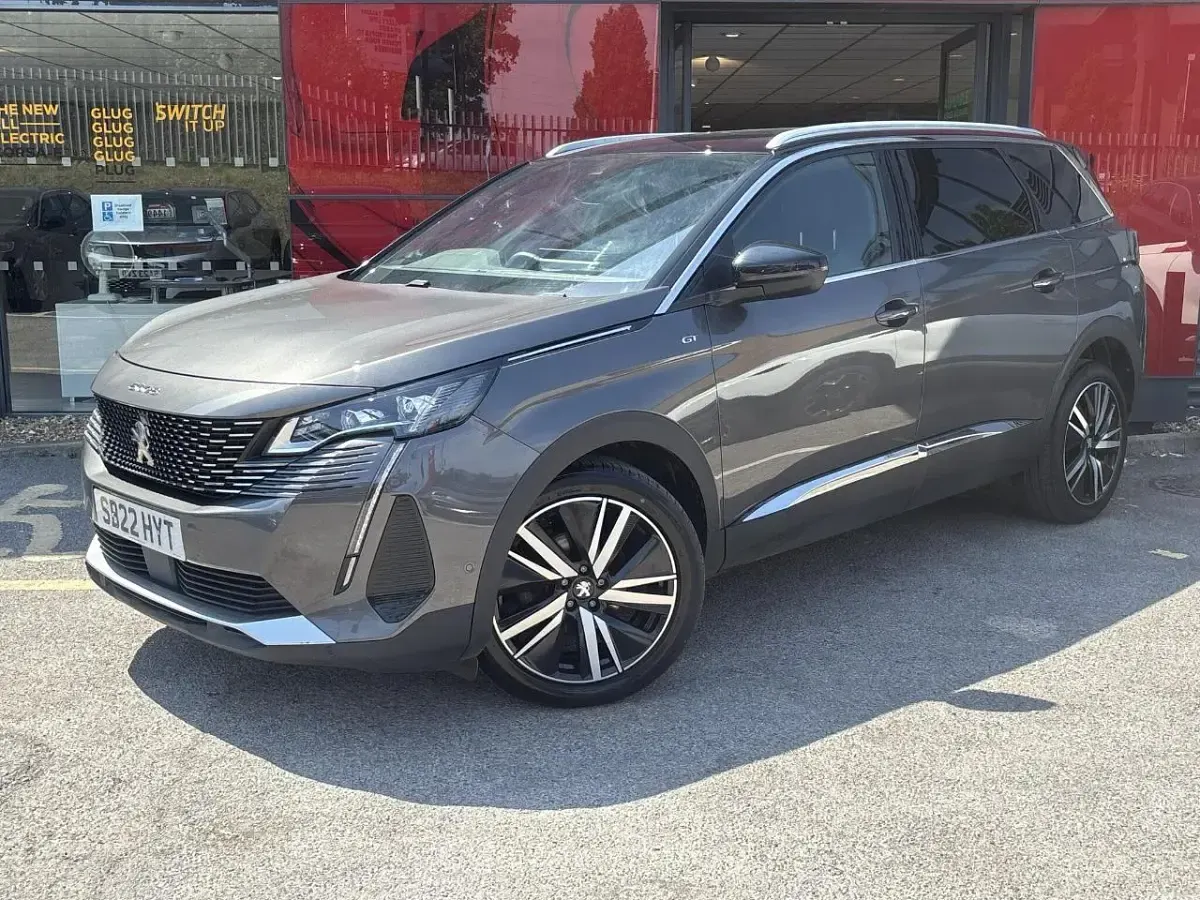 Used Peugeot 5008 Premium 129 HP (94 kW) 2022 Grey SUV