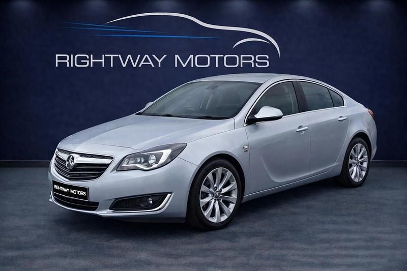Second-hand Vauxhall Insignia Elite 160 CP (117 kW) 2013 Argintiu Hatchback