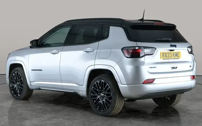 Used Jeep Compass 241 HP (177 kW) 2023 Silver/black SUV