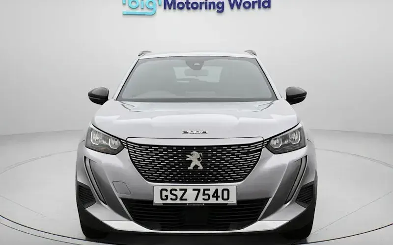 Used Peugeot e-2008 Active+ 100 kW (136 HP) 2023 Grey SUV