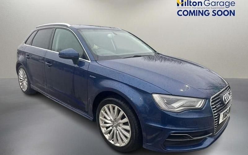 Blue Used 2015 Audi A3 e-tron Design Hatchback | £11,450 (Good price) - Image 1/1