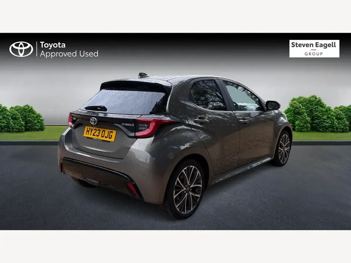 Used Toyota Yaris Hybrid 116 HP (85 kW) 2023 Bronze Hatchback