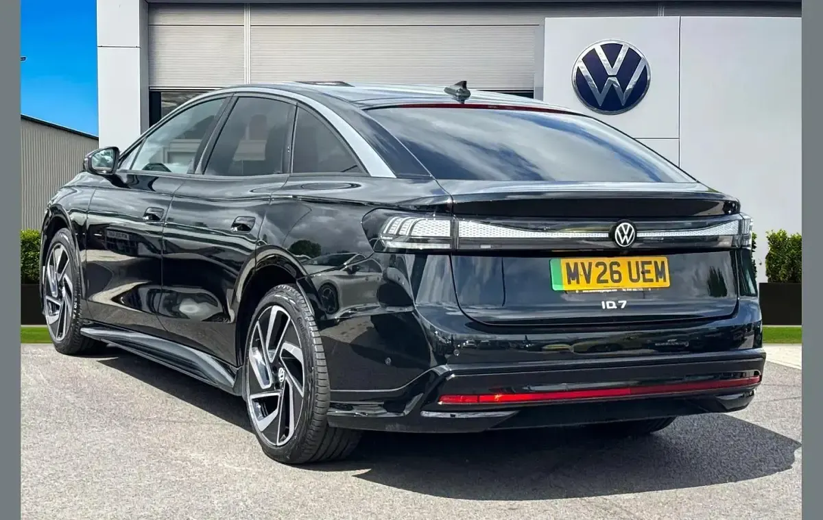 Used VW ID.7 Pro 210 kW (286 HP) 2026 Black Hatchback