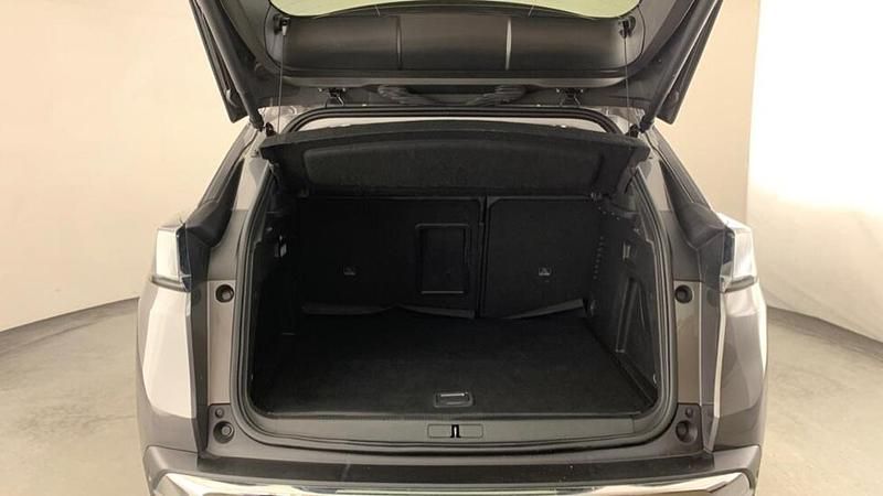 Used Peugeot 3008 Allure Premium 222 HP (163 kW) 2021 Grey SUV