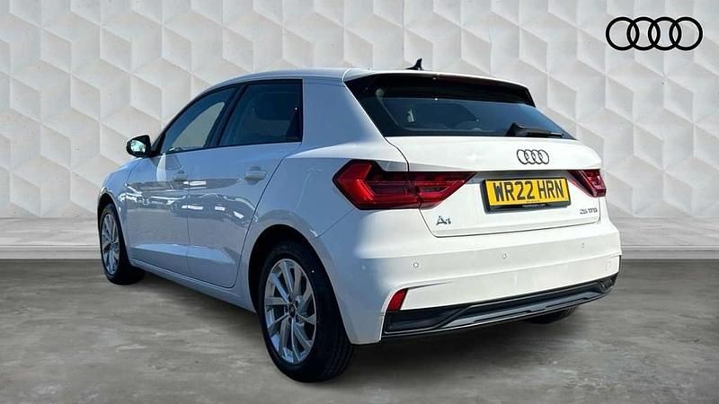 Used Audi A1 Sport 94 HP (69 kW) 2022 White SUV