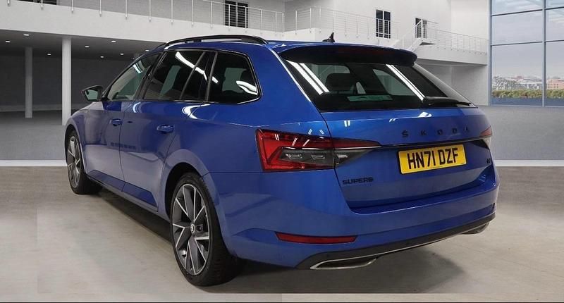 Used Skoda Superb SportlinePlus 218 HP (160 kW) 2021 Blue Estate