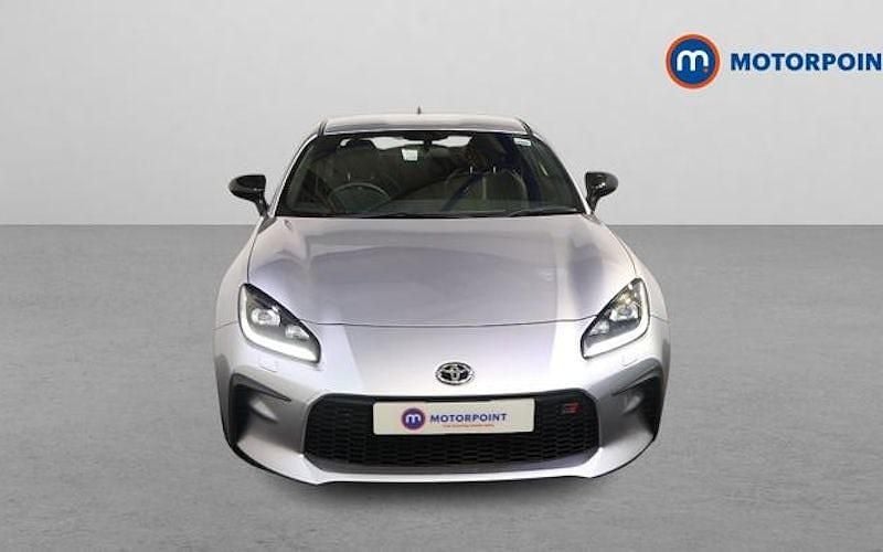 Used Toyota GR86 235 HP (172 kW) 2022 Silver Coupe