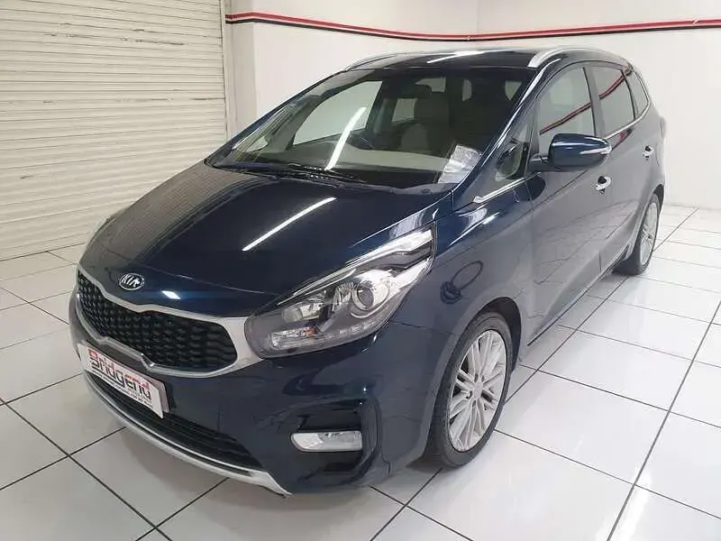 Used Kia Carens 139 HP (102 kW) 2019 Blue MPV