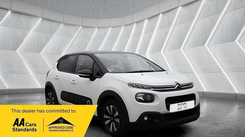 Used Citroën C3 Flair 110 HP (80 kW) 2018 White Hatchback