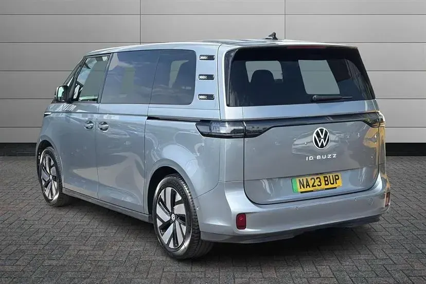Used VW ID. Buzz Pro 150 kW (204 HP) 2023 Silver MPV