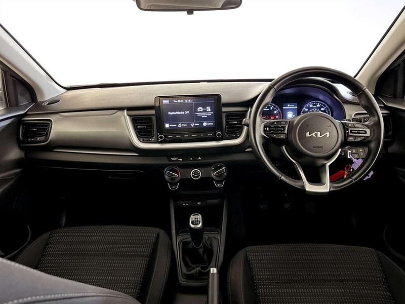 Used Kia Stonic 99 HP (72 kW) 2022 Black SUV