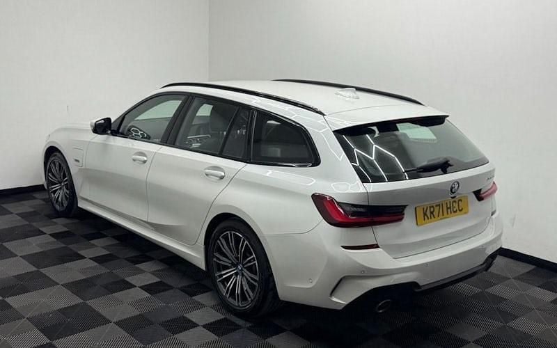 Used BMW 330e M Sport 292 HP (214 kW) 2022 Estate