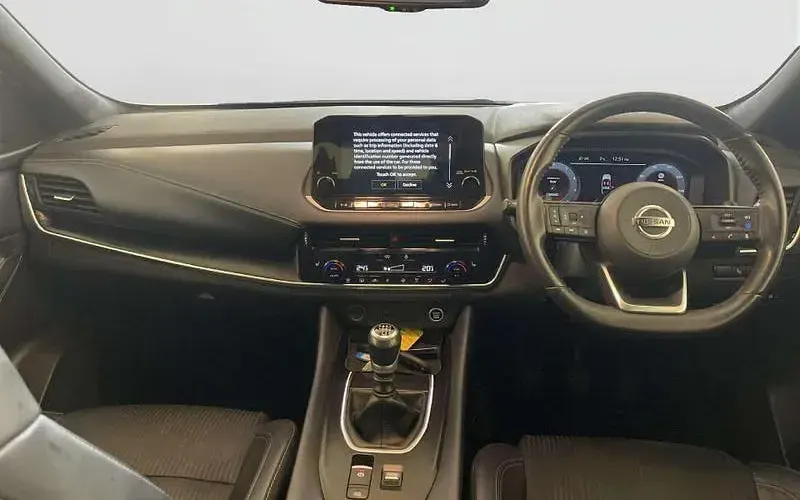Used Nissan Qashqai Tekna 140 HP (102 kW) 2022 Red SUV