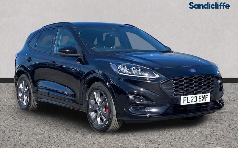 Usado Ford Kuga ST-Line 150 HP (110 kW) 2023 SUV