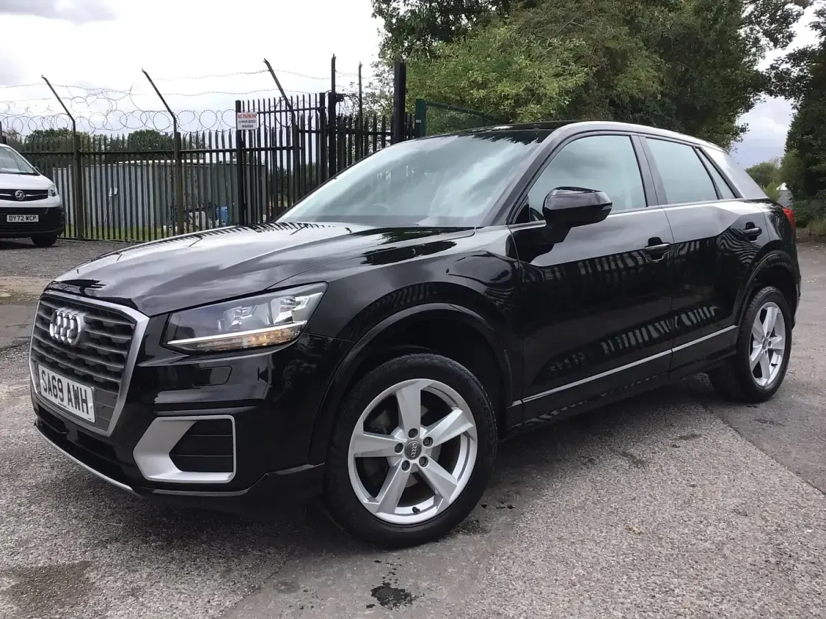 Used Audi Q2 Sport 116 HP (85 kW) 2019 Black SUV