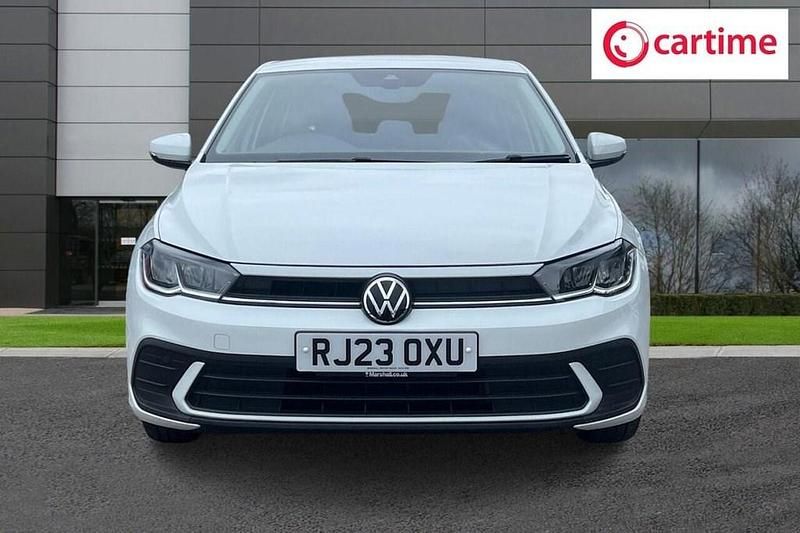 Begagnad VW Polo S 95 HK (69 kW) 2023 Vit Halvkombi