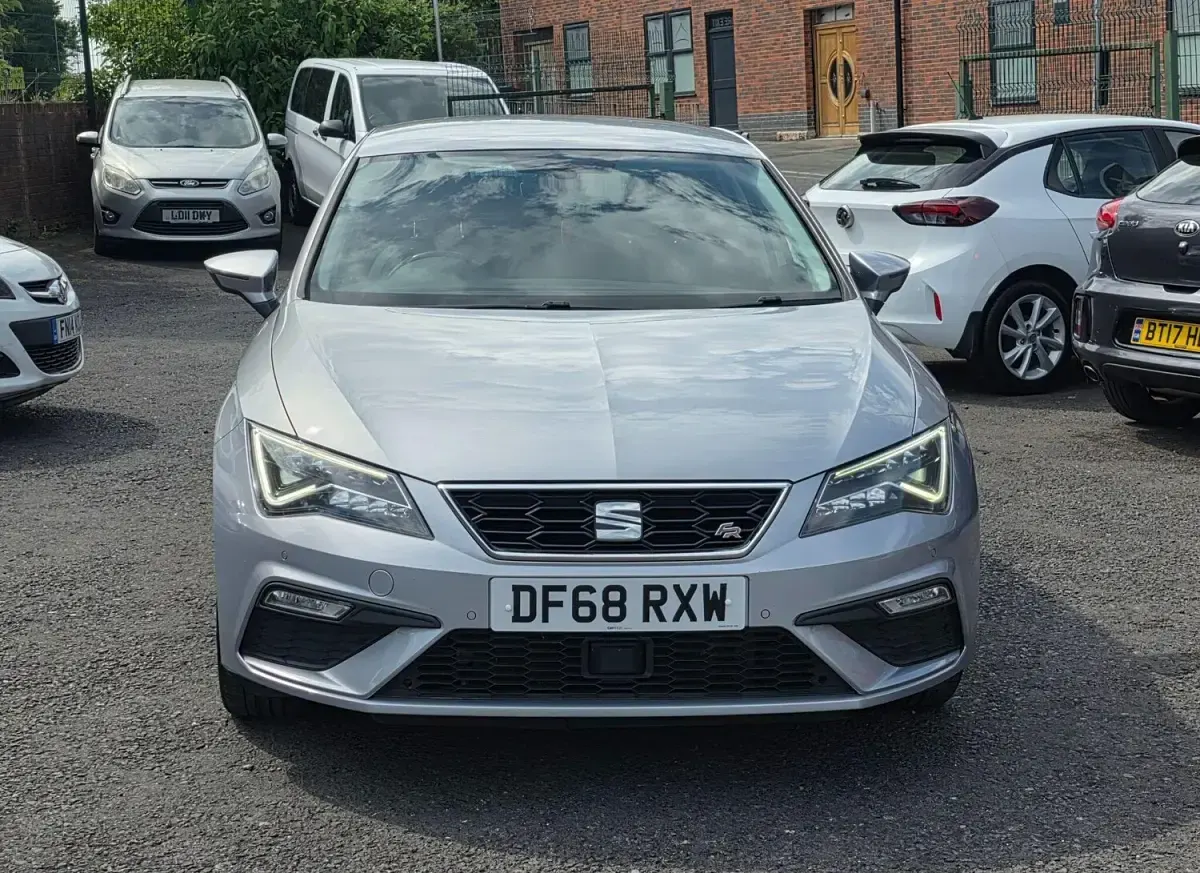 Used Seat Leon FR 190 HP (139 kW) 2019 Silver Hatchback