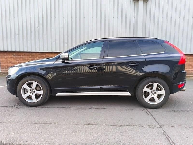 Used Volvo XC60 R-Design 163 HP (119 kW) 2012 Black SUV