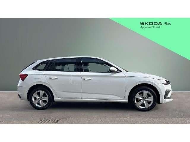 Used Skoda Scala SE 116 HP (85 kW) 2025 White Hatchback