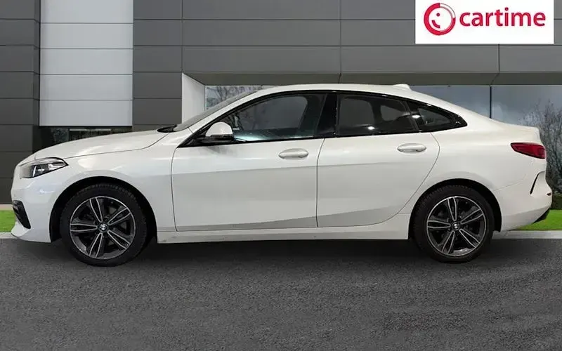 Used BMW 218 Sport Line 140 HP (102 kW) 2020 White Coupe