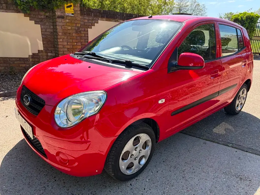 Second-hand Kia Picanto 2009 Roșu Hatchback