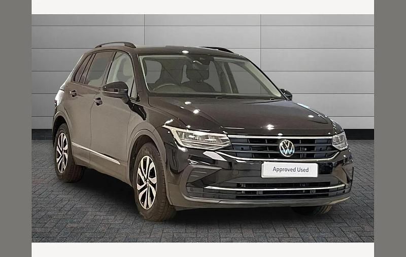 Black Used 2022 VW Tiguan Active SUV | £22,095 (Fair price) - Image 1/3
