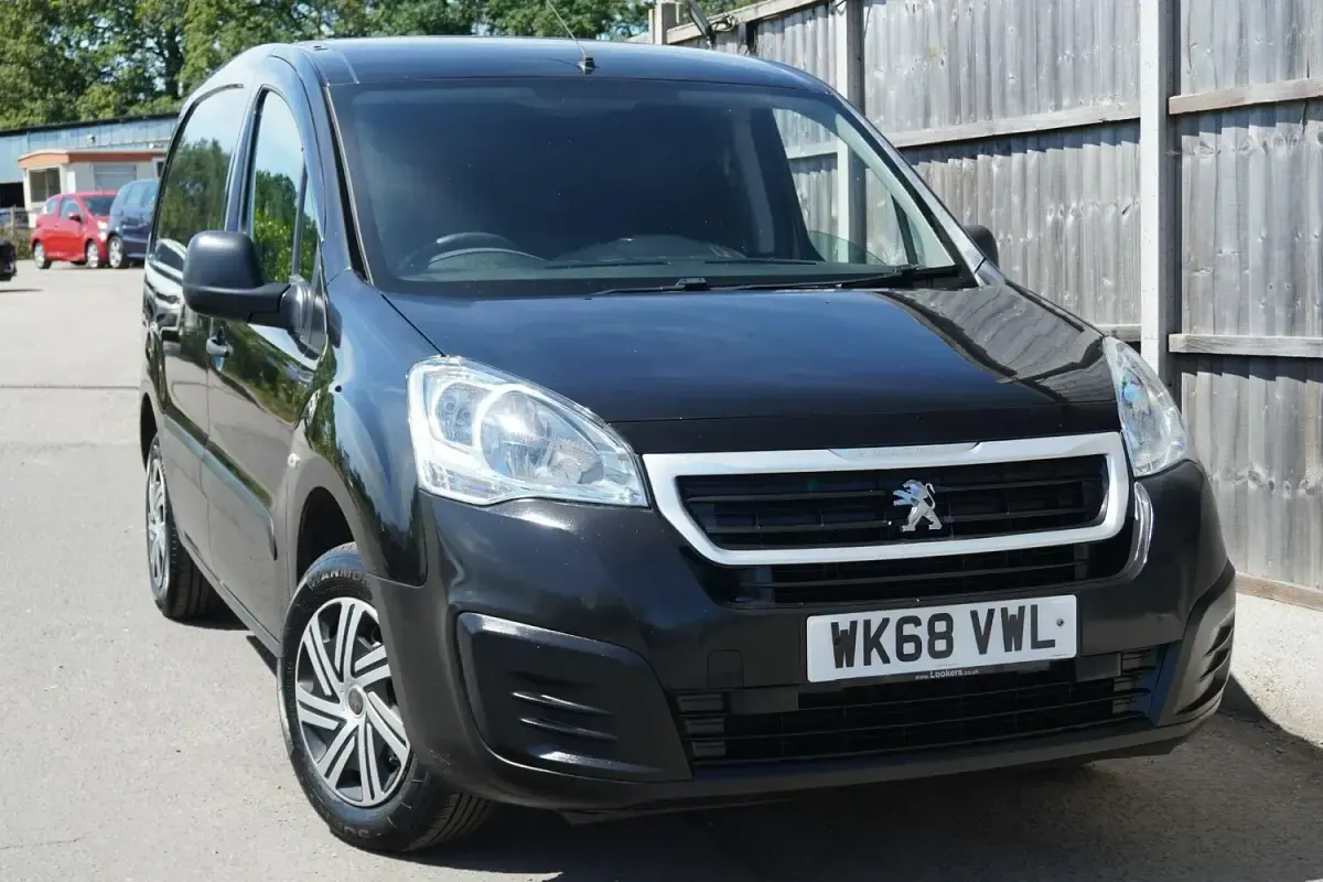 Used Peugeot Partner 2018 Black
