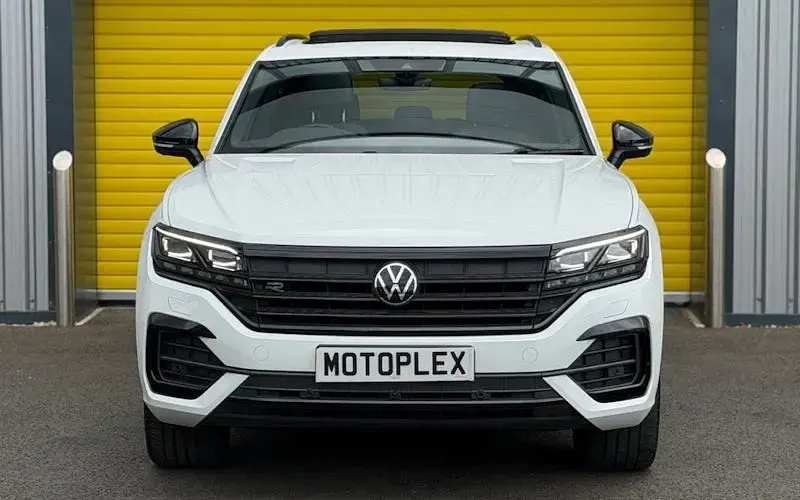 Used VW Touareg Black Edition 286 HP (210 kW) 2022 White SUV