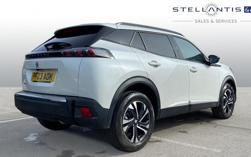 Used Peugeot 2008 Allure+ 101 HP (74 kW) 2023 White SUV