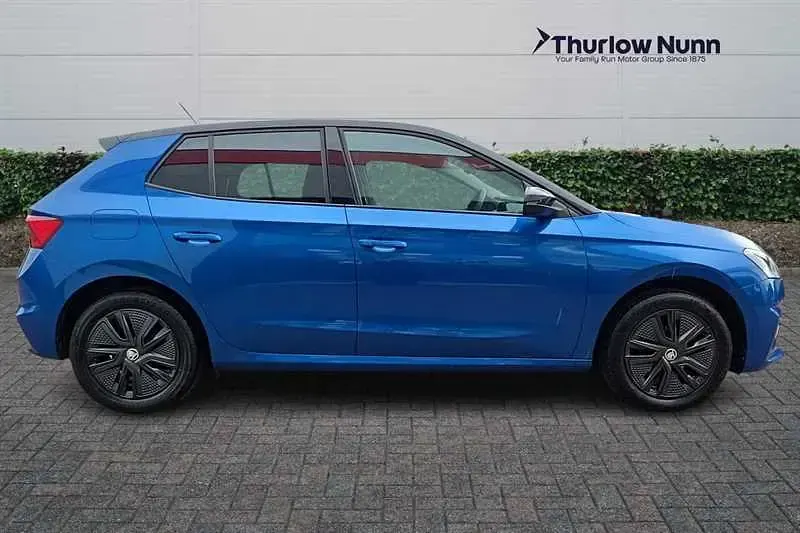 Used Skoda Fabia Colour Edition 95 HP (69 kW) 2023 Blue Hatchback