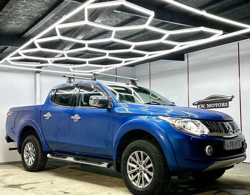 Blue Used 2016 Mitsubishi L200 Pickup | £11,785 (Fair price) - Image 1/3