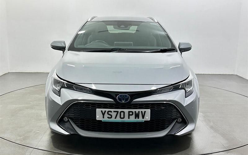 Used Toyota Corolla Design 122 HP (89 kW) 2021 Grey Estate