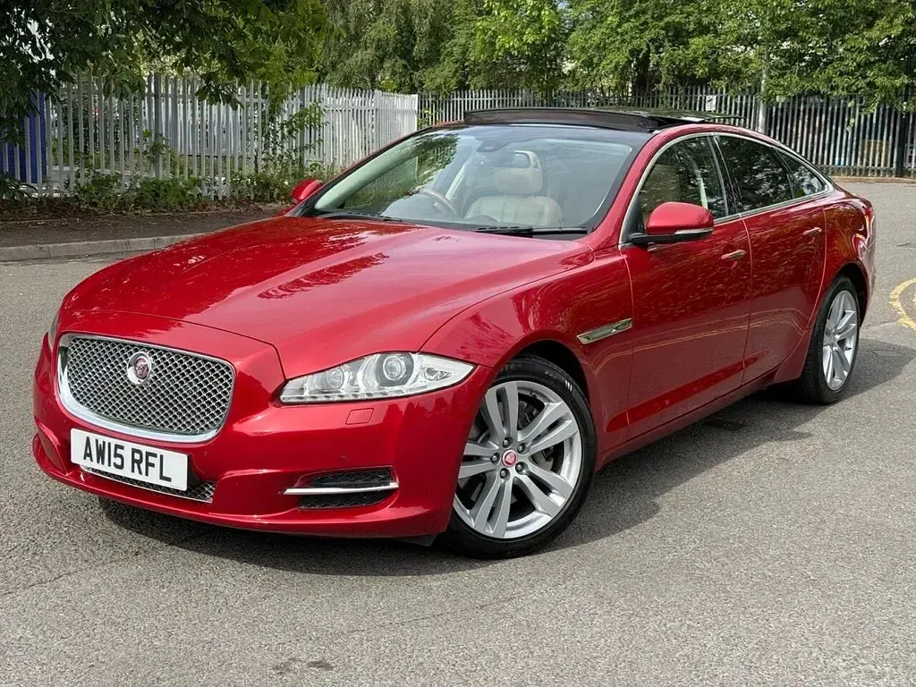 Used Jaguar XJ Premium Luxury 275 HP (202 kW) 2015 Red Sedan