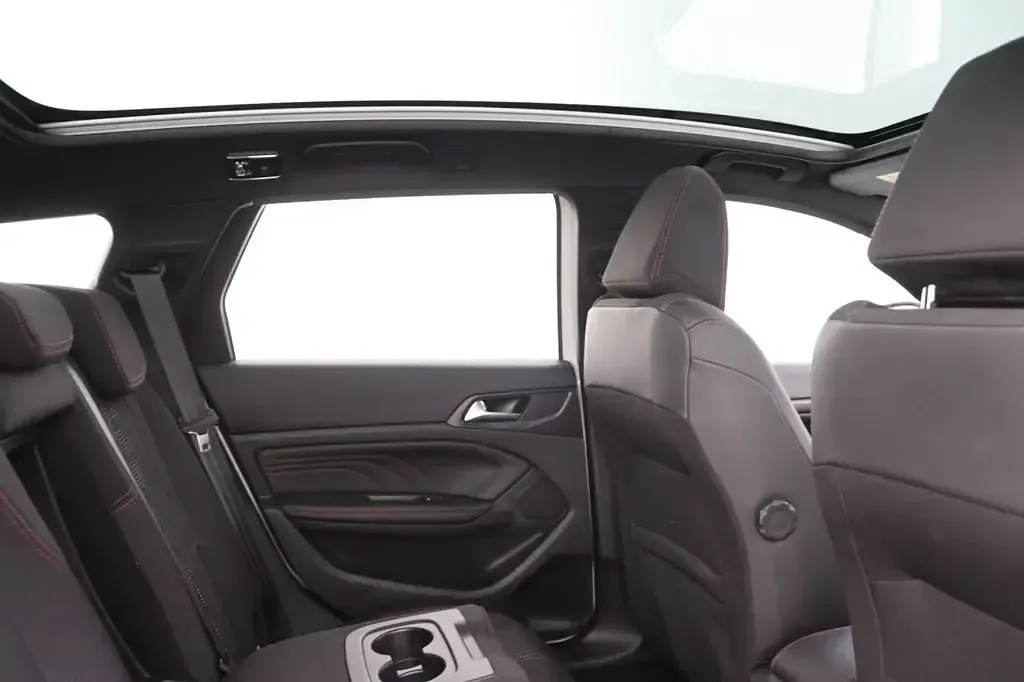 Usado Peugeot 308 GT-line 130 HP (95 kW) 2018 Branco Carrinha