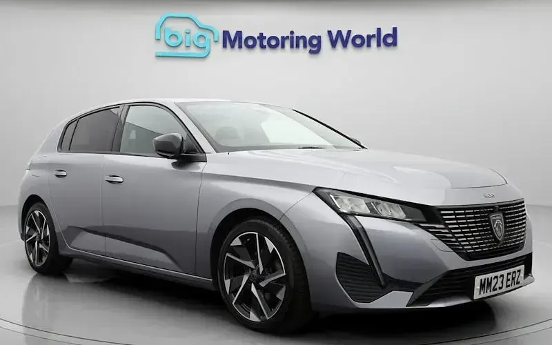 Used Peugeot 308 Allure Premium 131 HP (96 kW) 2023 Hatchback
