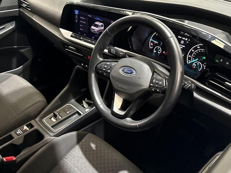 Used Ford Tourneo Titanium 2022 Red Estate