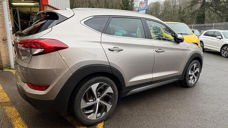 Used Hyundai Tucson Edition 2017 Gold SUV