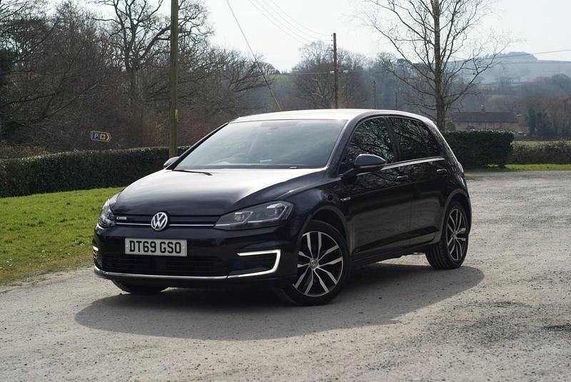 Used VW e-Golf 99 kW (135 HP) 2020 Black Hatchback