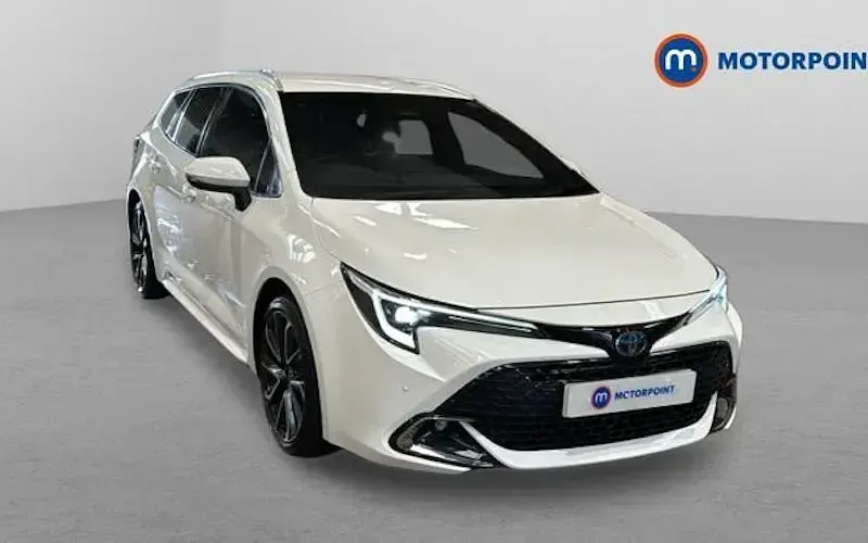 Usado Toyota Corolla 140 HP (102 kW) 2026 Carrinha