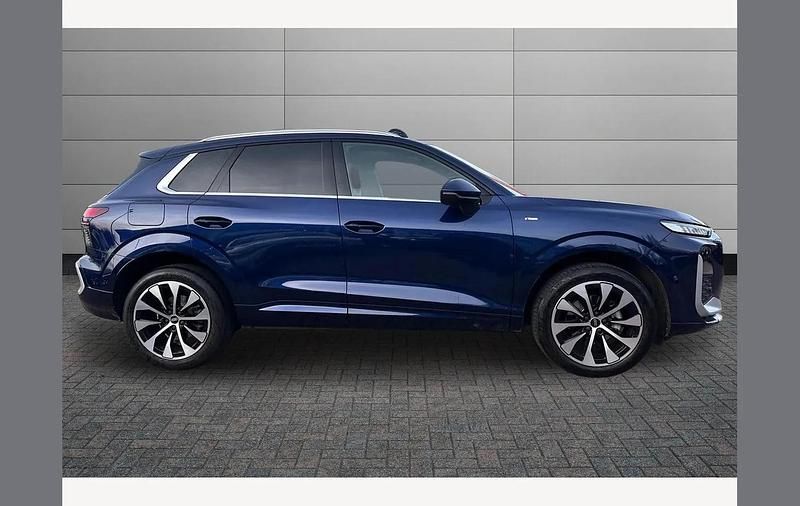 Used Audi Q3 S-Line 150 HP (110 kW) 2025 Navarra blue SUV