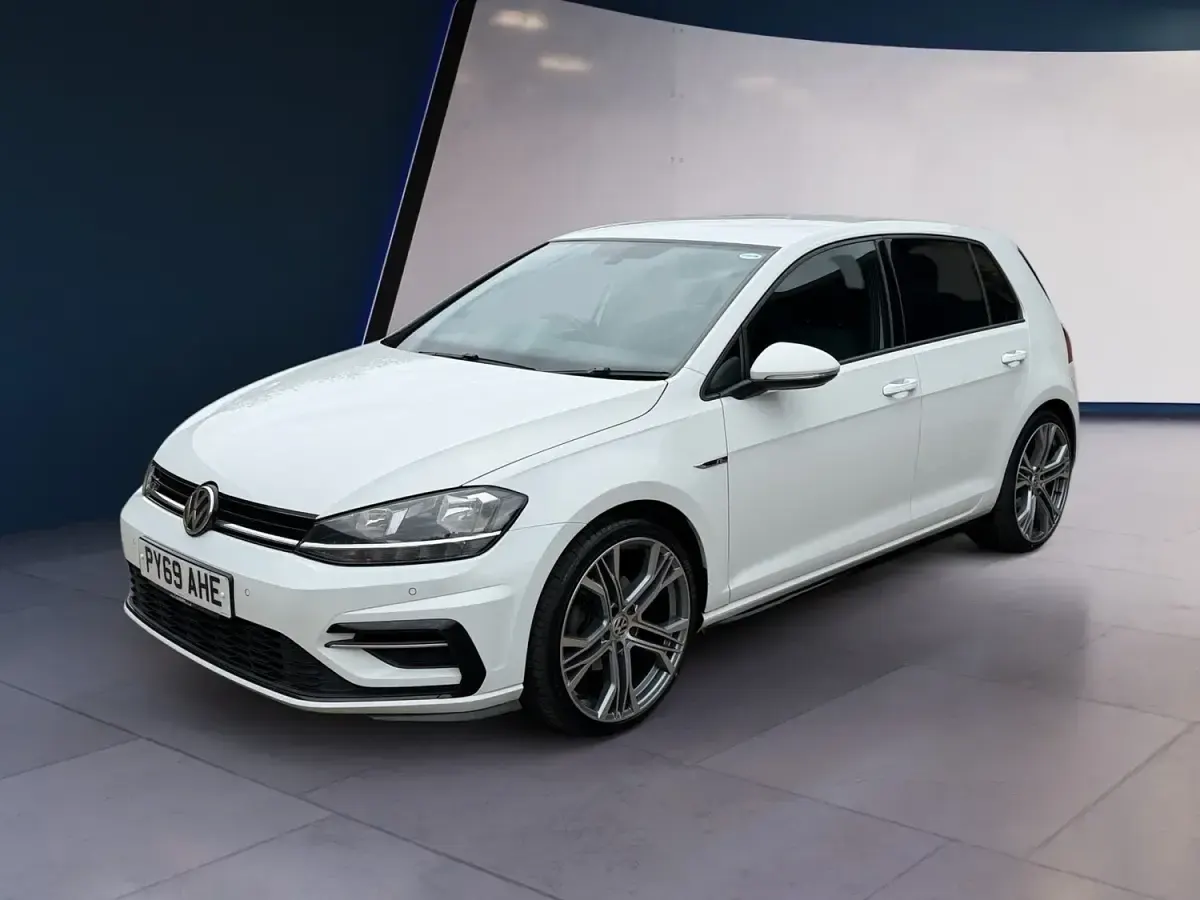 Used VW Golf VII R-line 150 HP (110 kW) 2019 White Hatchback