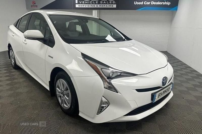 White Used 2017 Toyota Prius Active Hatchback | £11,495 (Fair price) - Image 1/1