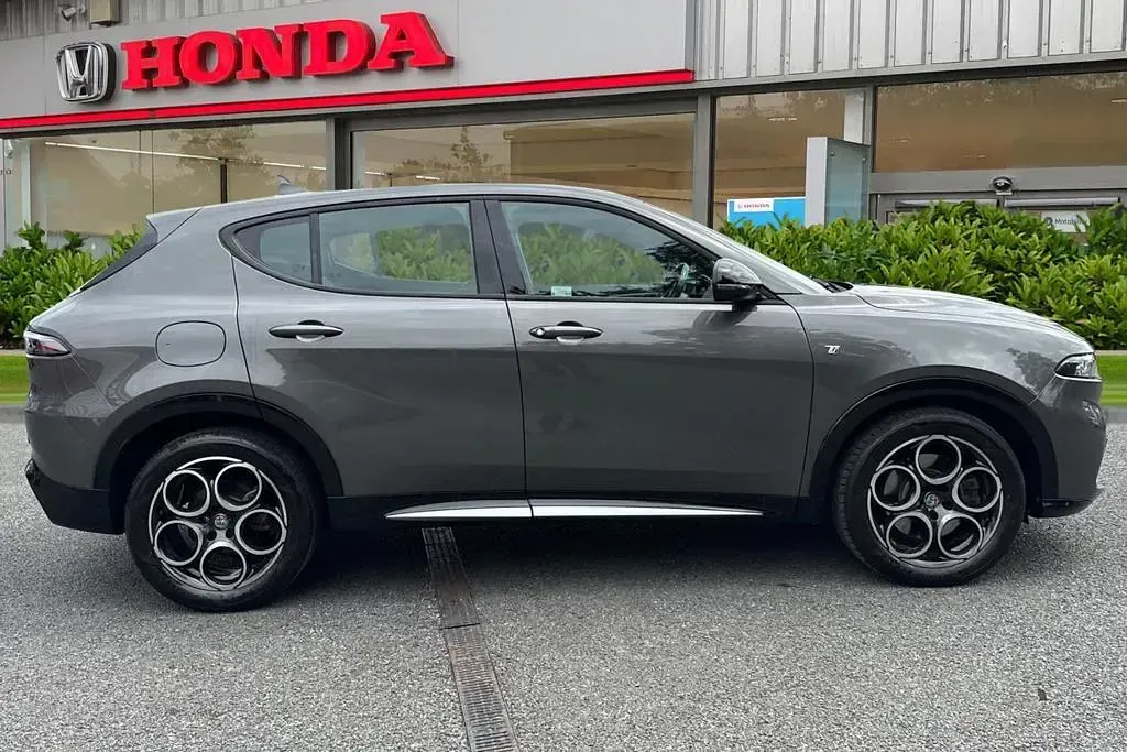 Used Alfa Romeo Tonale Ti 2023 Grey SUV