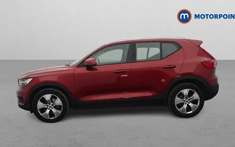 Used Volvo XC40 Momentum 190 HP (139 kW) 2020 SUV