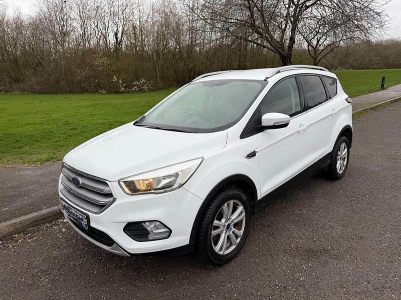 Used Ford Kuga Zetec 150 HP (110 kW) 2017 White SUV